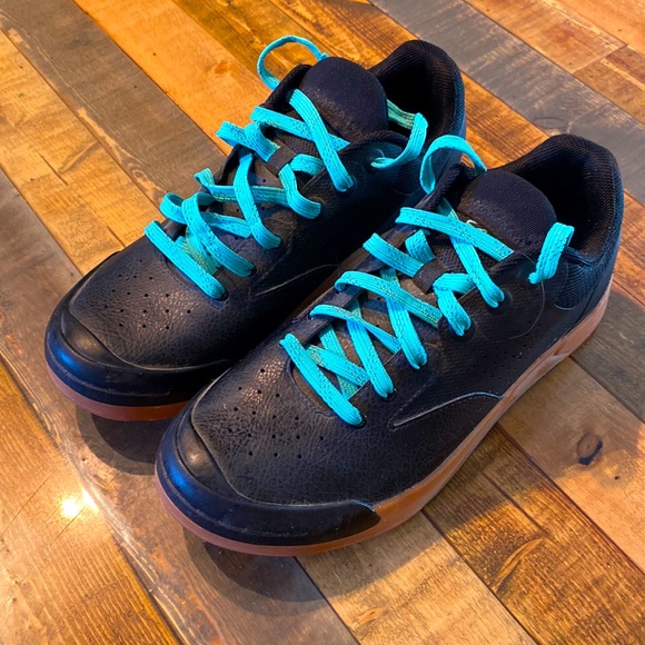 Liv Shuttle Flat Women’s Mountain Bike Shoes - Picture 1 of 5